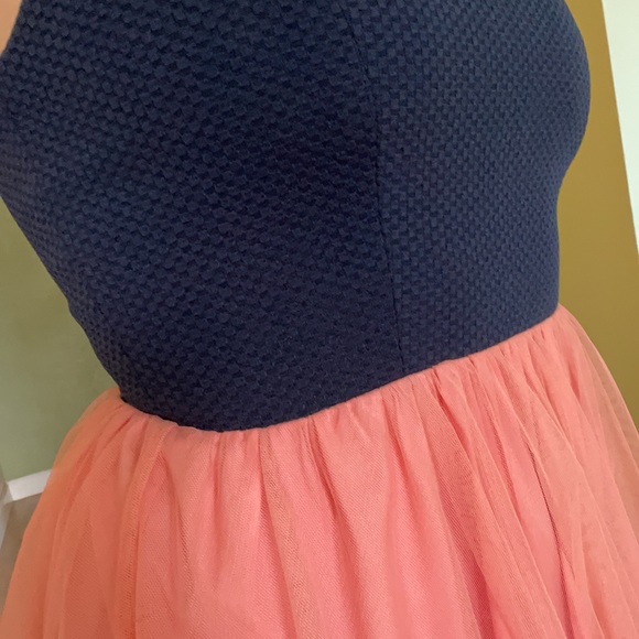 Dress - Picture 3 of 5